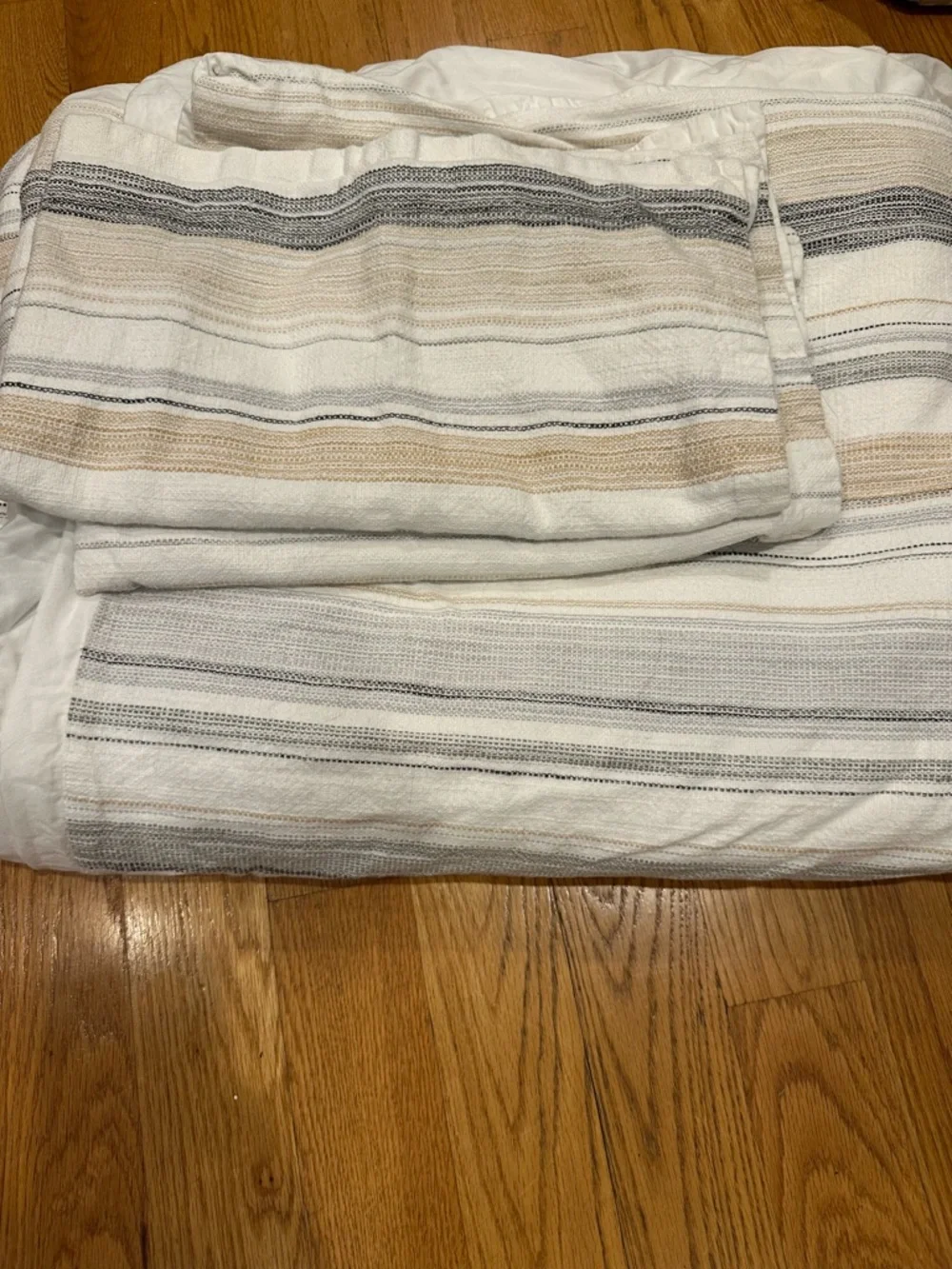Pottery Barn Clayton Striped Duvet Cover & Matching Shams - Picture 7 of 10